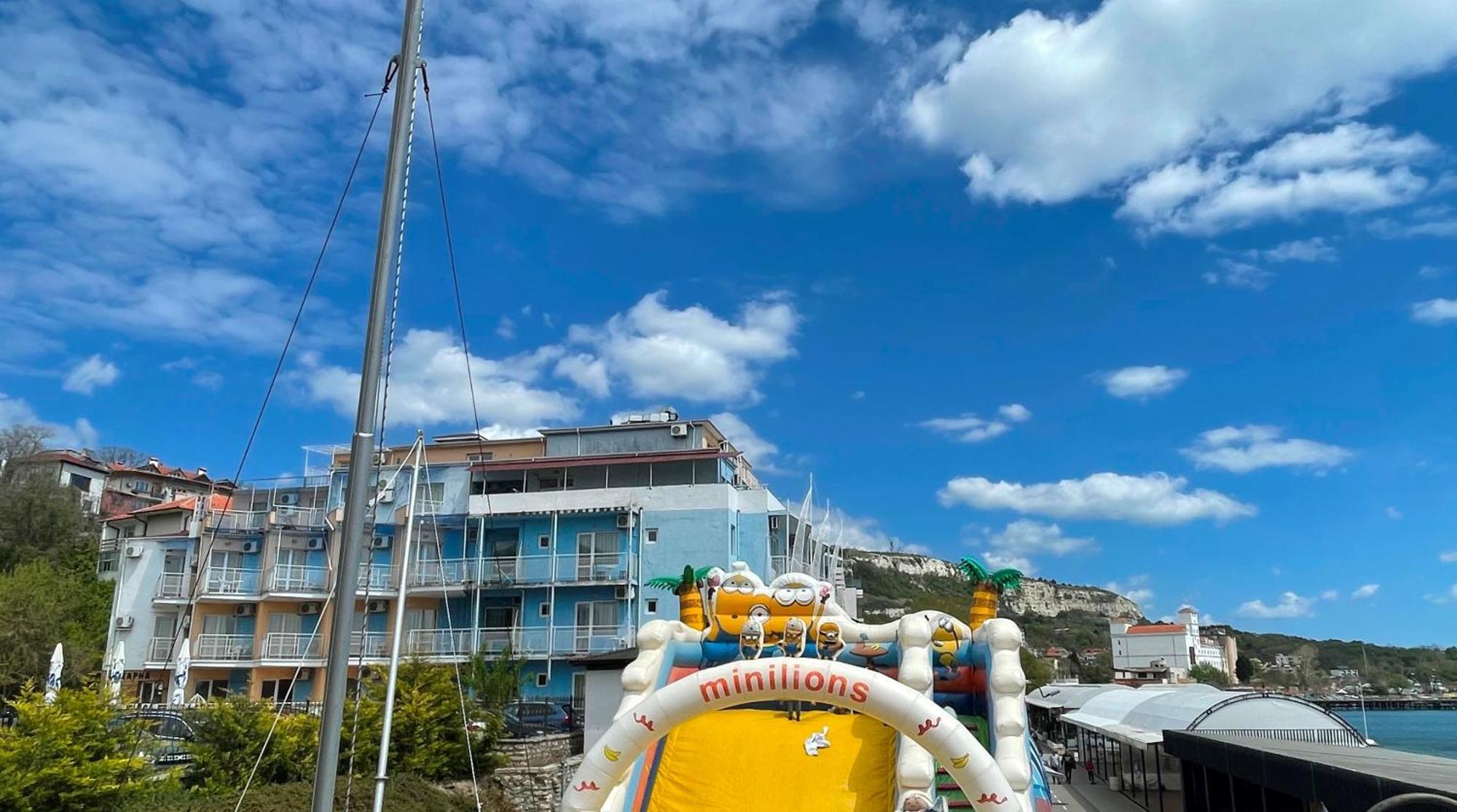 Lotos Hotel Balchik Bagian luar foto