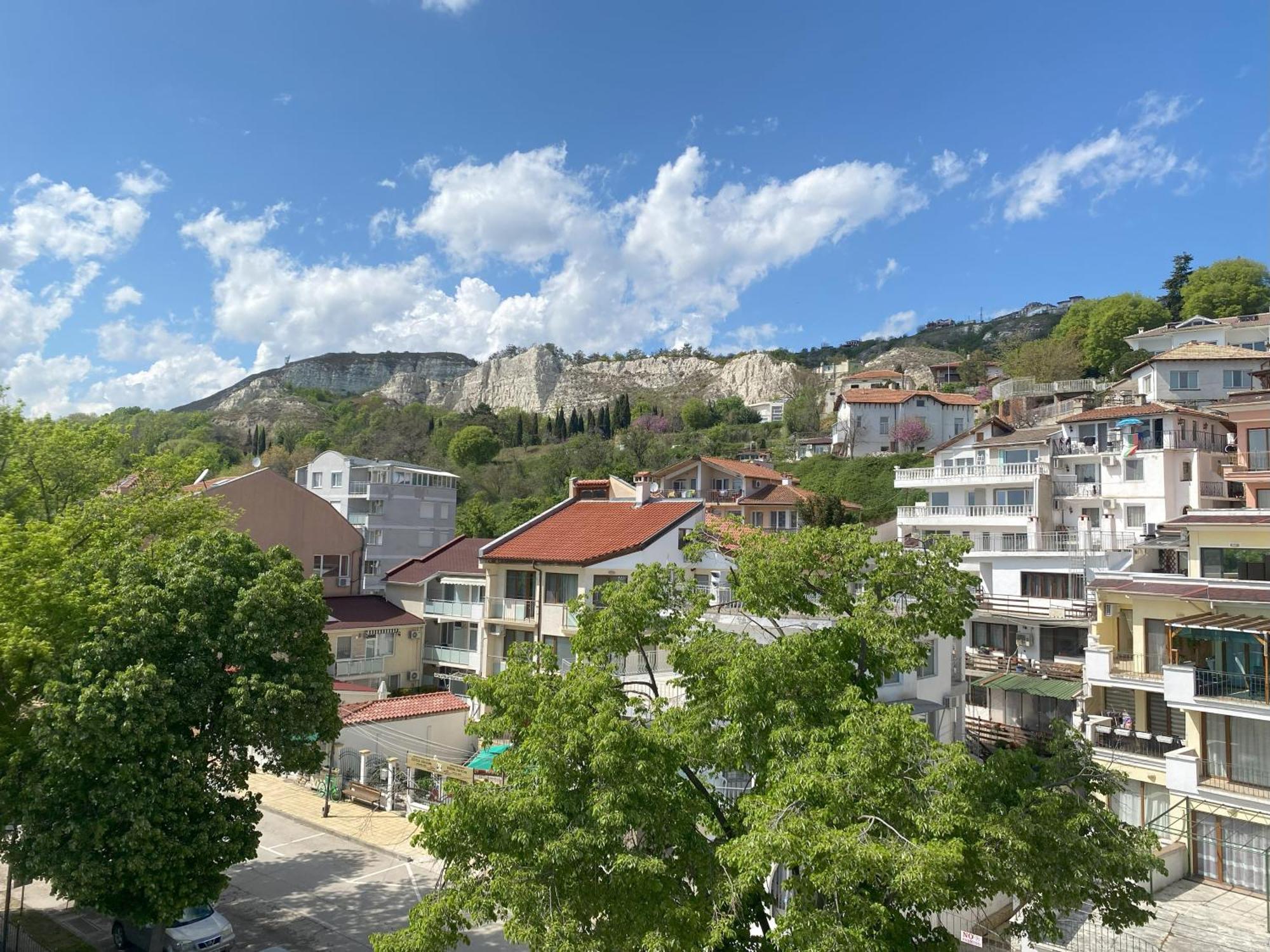 Lotos Hotel Balchik Bagian luar foto